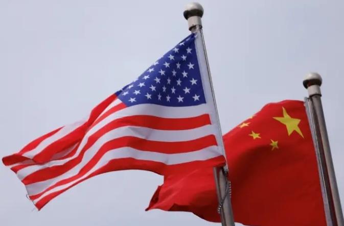 美媒今天报道：“美国拦截从中国向墨西哥贩毒集团运送的货物，查获史上最大宗毒品前体