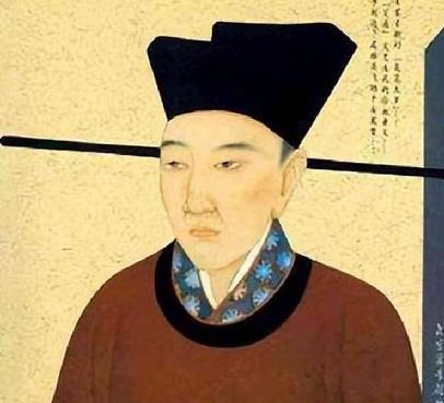 2024年初，杭州凤凰山下，一群从重庆赶来的考古专家蹲在南宋皇宫的废料堆里，整整