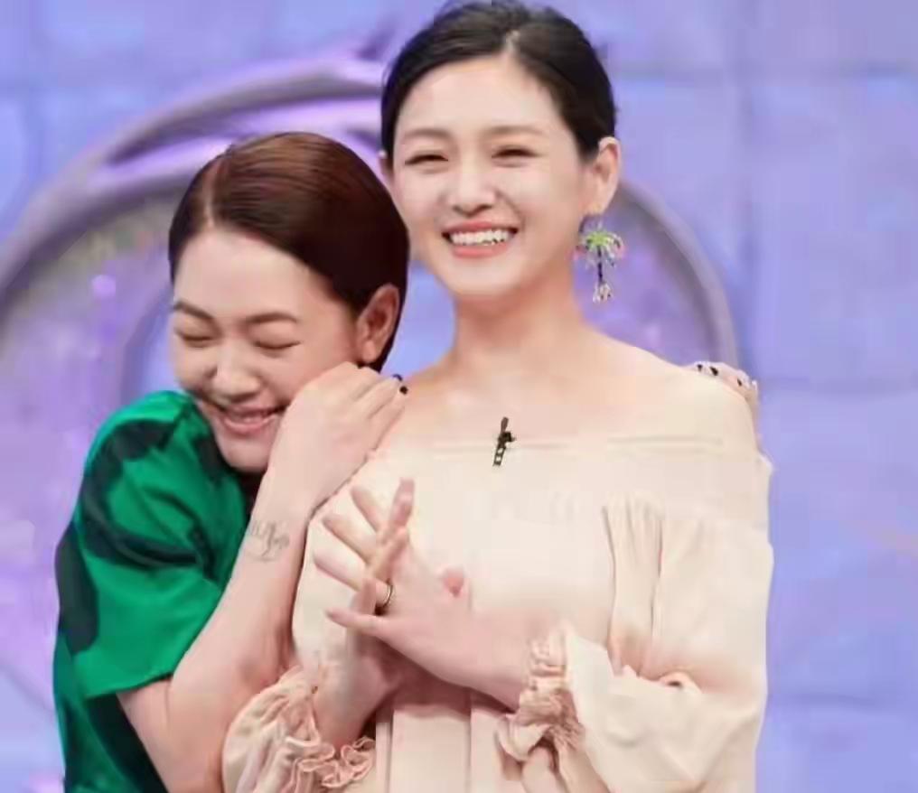 S家又有猛料曝出来了，小S给2.8亿台币给老公许雅钧在外面养2十1，而她三个女儿