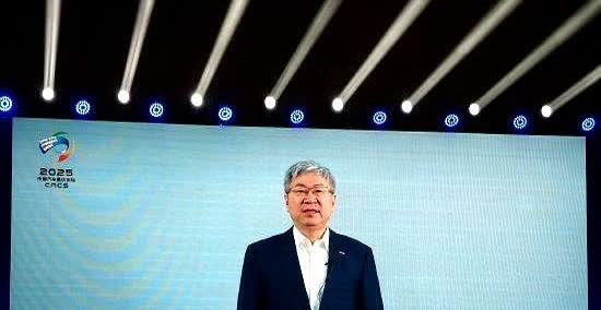 奇瑞尹同跃：降价是饮鸩止渴的手段，奇瑞不跟风价格战。相比吉利高管站队长城