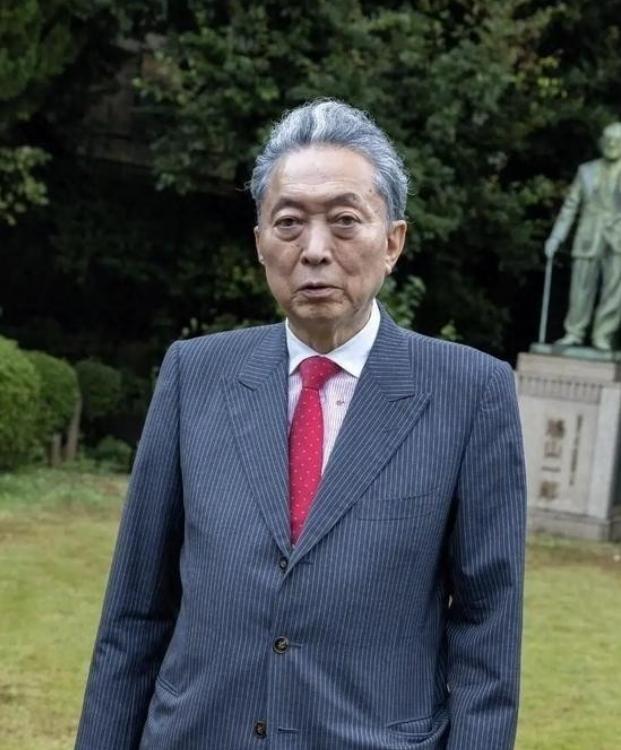 日本前首相曾提醒高市：当年中国免掉千亿赔款，是因给日本立了个死规定，这笔钱按当时