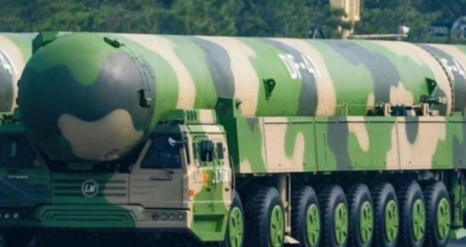 若击沉一艘美国航母，需要多少枚东风导弹？不夸张的说，就是美国11艘航母一起上，也