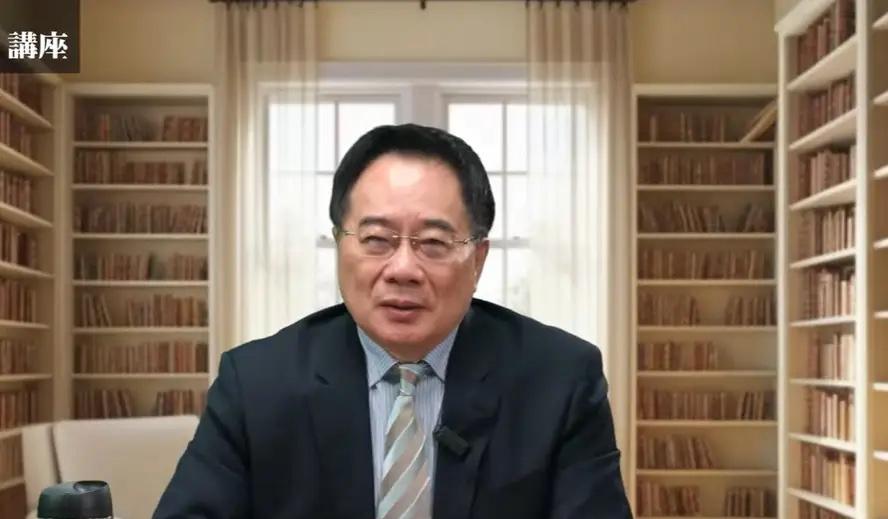 蔡正元批韩国瑜“无知”这事儿一出来，网上立刻炸开了锅。很多人还没搞明白“质询