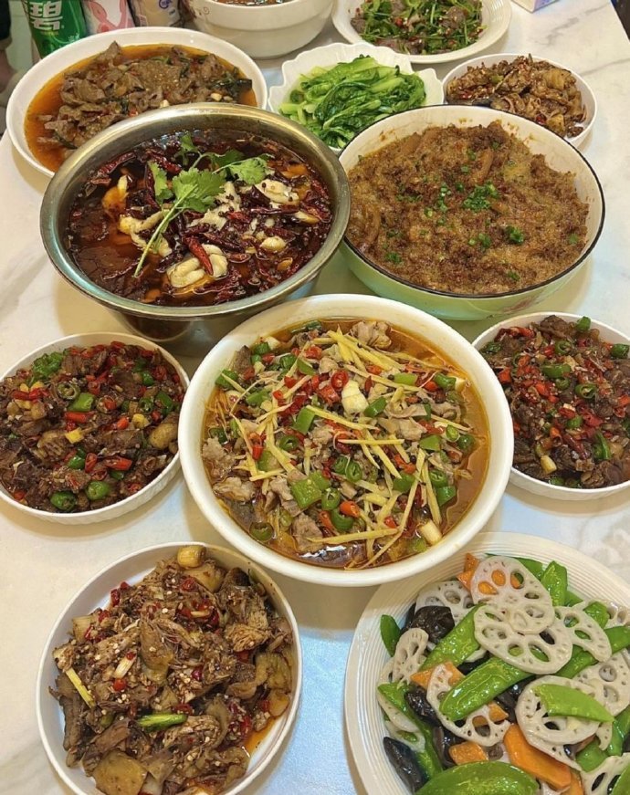 图一我去闺蜜家吃饭vs图二闺蜜来我家吃饭​​​