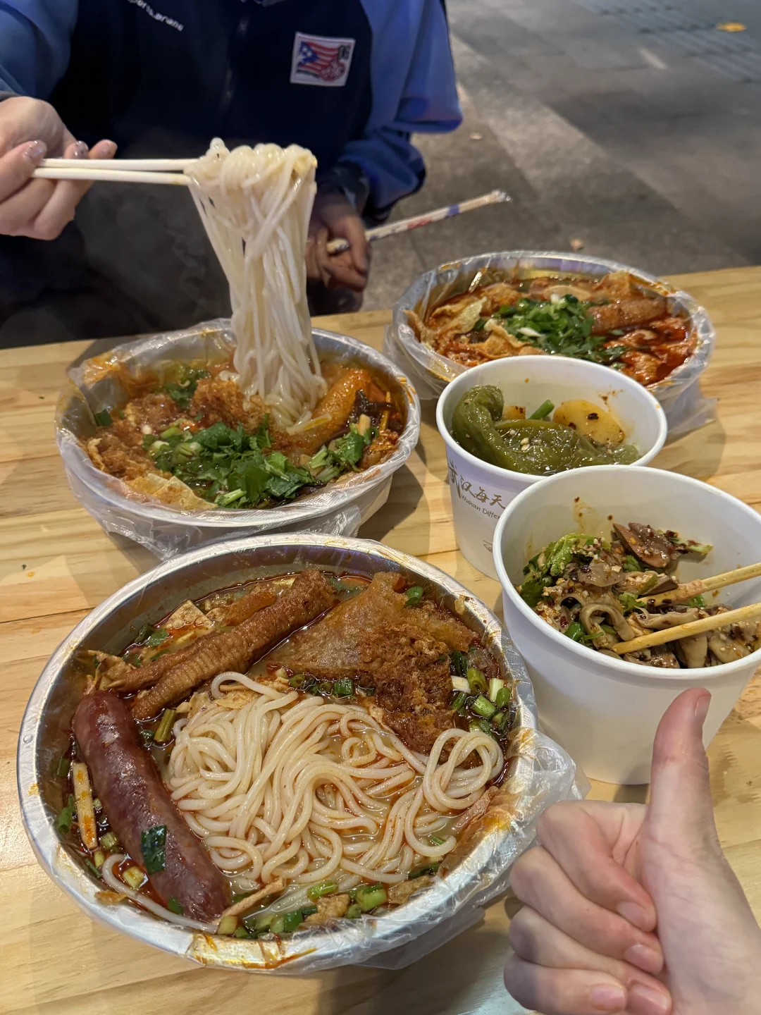 武汉宵夜、、杨汊湖最牛逼好吃的3件套..🤤