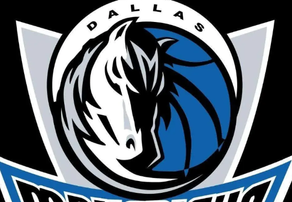 KlutchSports首席执行官、安东尼-戴维斯的经纪人里奇-保罗表示，独行