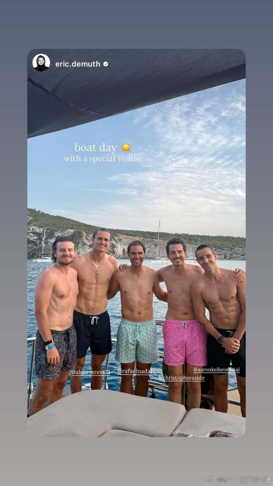 兹维列夫度假🏖️，纳达尔同船🚢校长这腹肌保持的不错哦ATP温网2026