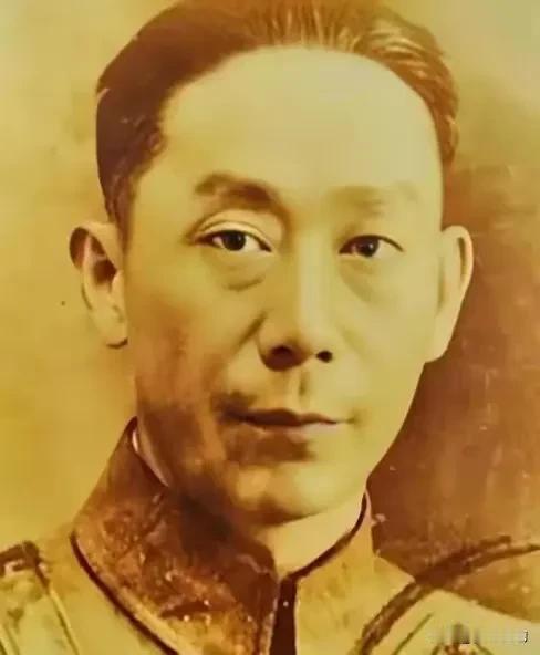 1943年10月，74军军长王耀武把副参谋长柴意新叫到办公室，压低声音说：“余程