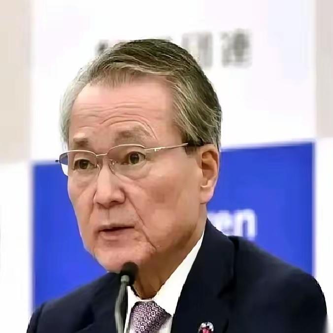 真是活久见。日本商界的大佬，居然急眼了，拍着桌子"要求"咱们撤回出口管制，还