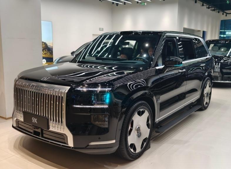 蔚来ES8：连续4个月成为40万级SUV销冠。极氪9X：连续5个月成为50万级