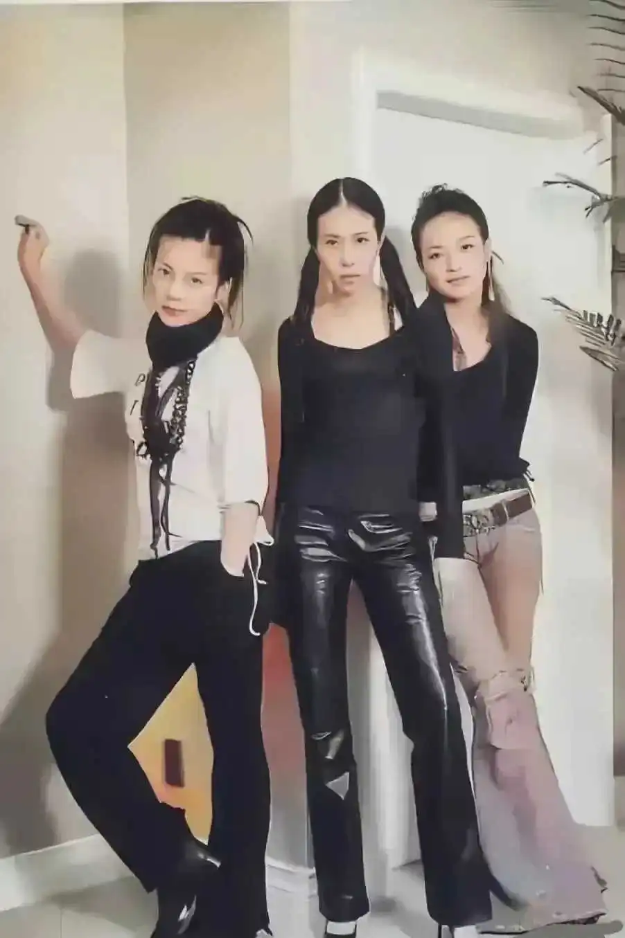 当年的三大顶流女明星，现在都销声匿迹了!​