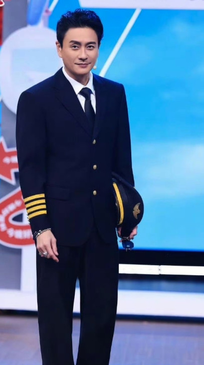 胡杏儿真不能怪黄宗泽当年不娶，他的童年也太可怜了！黄宗泽从小没有感受到家庭的温