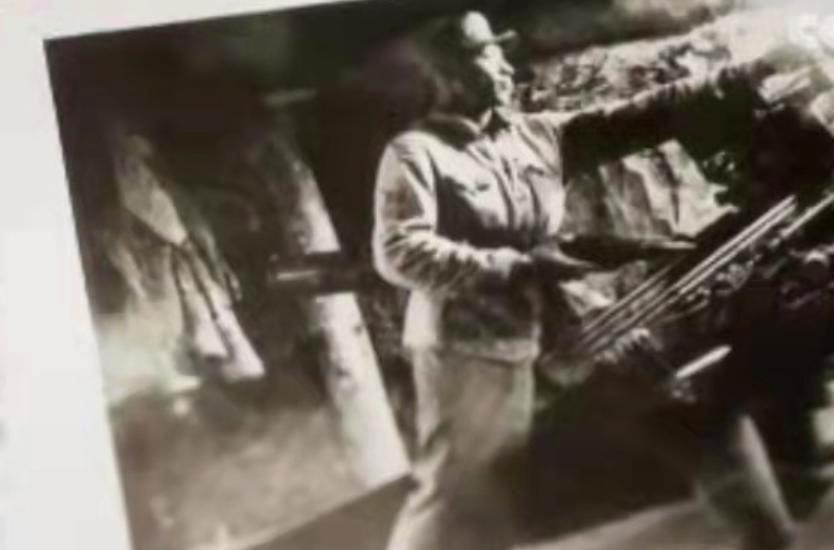 1951年，天德山阵地上，志愿军炮兵营几乎全员牺牲。美军正庆祝胜利时，突然一发炮