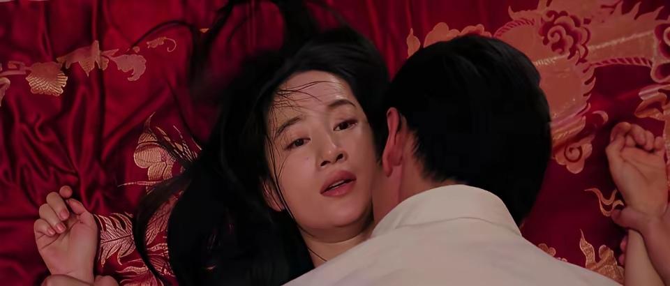 追剧《纯真年代的爱情》瞿桦与方穆静每次来兴子了，瞿桦总是突然中断，这是为啥呢？