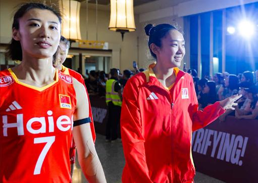 中国女排首局22-25爆冷负墨西哥三个原因：北京时间8月23日，2025世锦赛