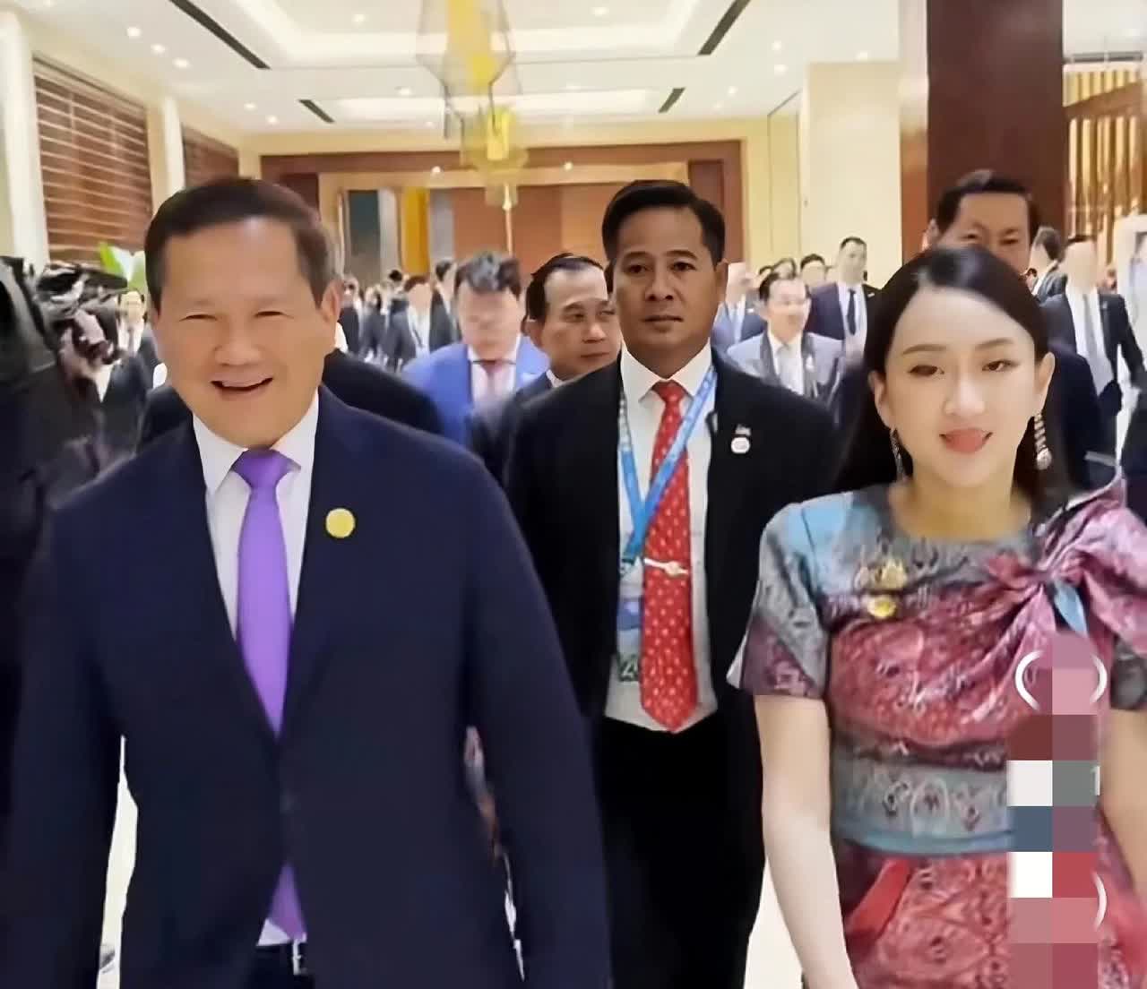 柬埔寨洪马奈本想一心倒向美西方，万万没想到美国一而再再而三的默认泰国空军使用F1