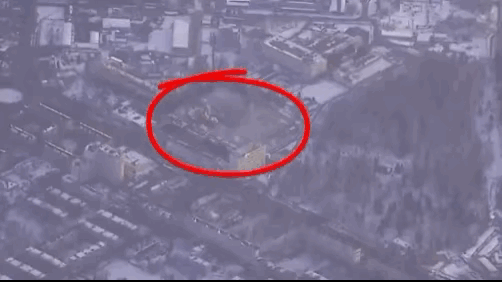 乌军使用5枚“风暴阴影”巡航导弹摧毁了布良斯克的“克雷姆尼·埃尔”微电子军工厂，