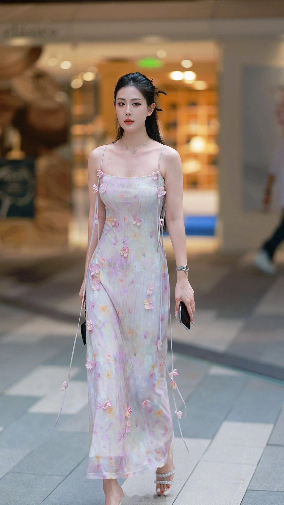 【成都街拍】你会爱上哪个小姐姐？丨摄影拍照每日穿搭