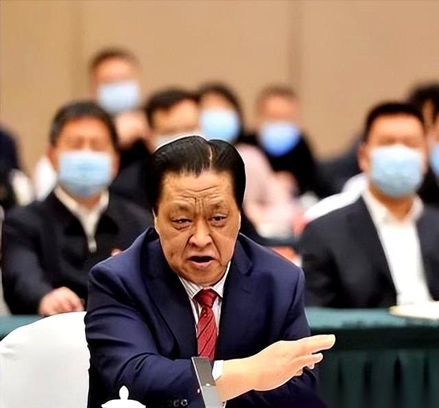 “给你十分钟，马上离开中国公司！”2019年，福建圣农集团的办公室里，气氛冷到