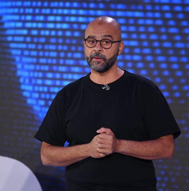 前谷歌高管重磅预警：2027年起，人类将迎来长达15年的AI动荡地狱期，直到20