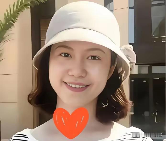 杨振宁先生走后，清华园里悄悄起了变化。原本住着的那栋老房子突然清空了，有人看见翁