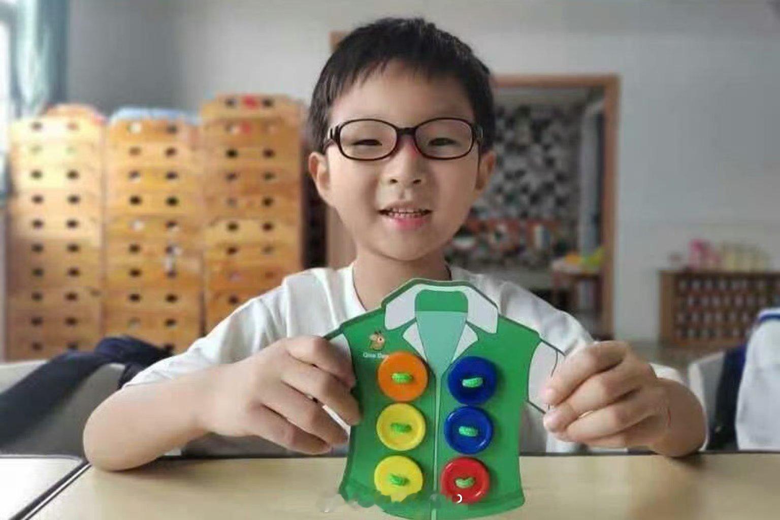 6岁中国男童成最年幼遣返者之一纽约时报洗地挨美国国土安全部批评曾一度引发网络广