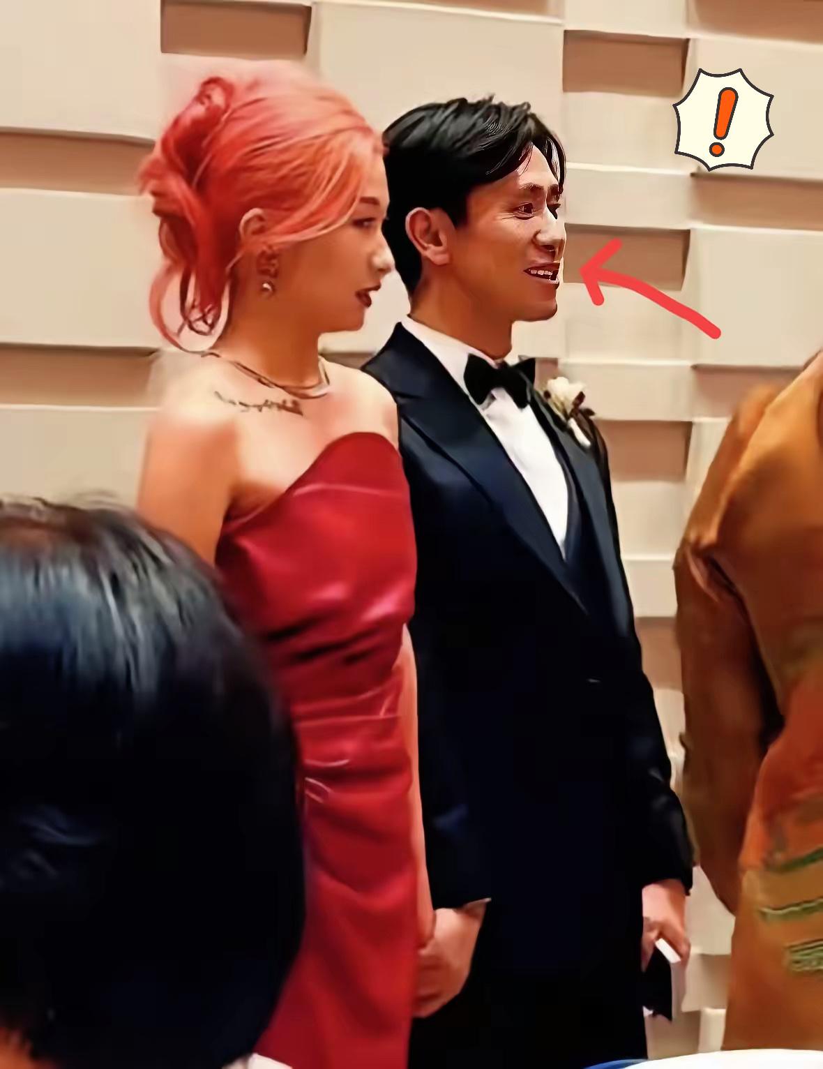 我估计懂刘欢女儿刘一丝的意思了她为什么嫁的不是富家公子,也不是内娱的明星,而