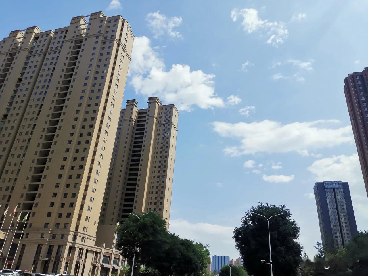二手房市场突然变得这么卷了真的就那么缺💰吗用不了两年现在卖房的就后悔了有