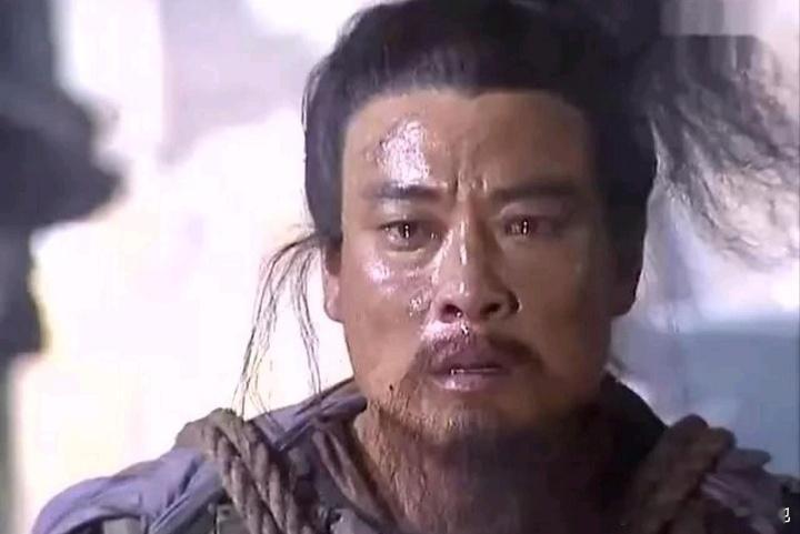 最近网上冒出一股给马谡翻案的声音。有人说，马谡手里就1万步兵，对面是5万