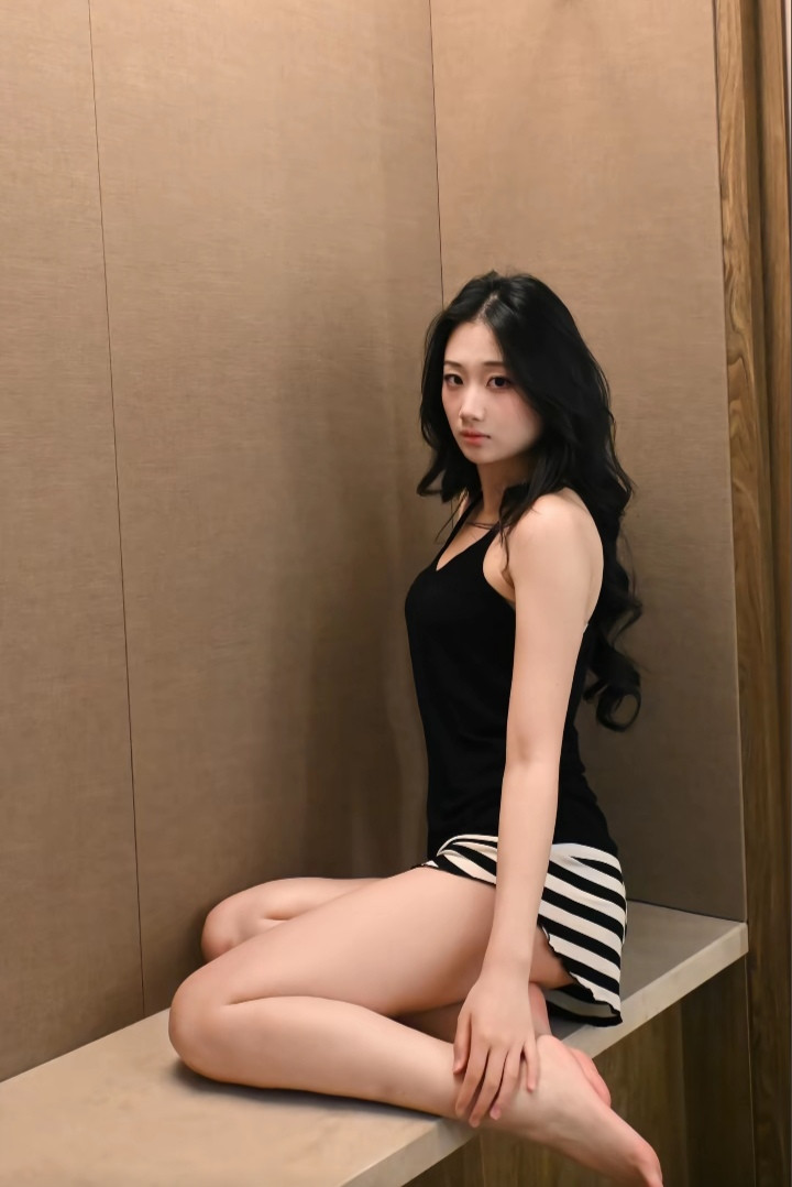 嫦娥在八戒眼里是白月光，在玉皇大帝眼里只是个舞女