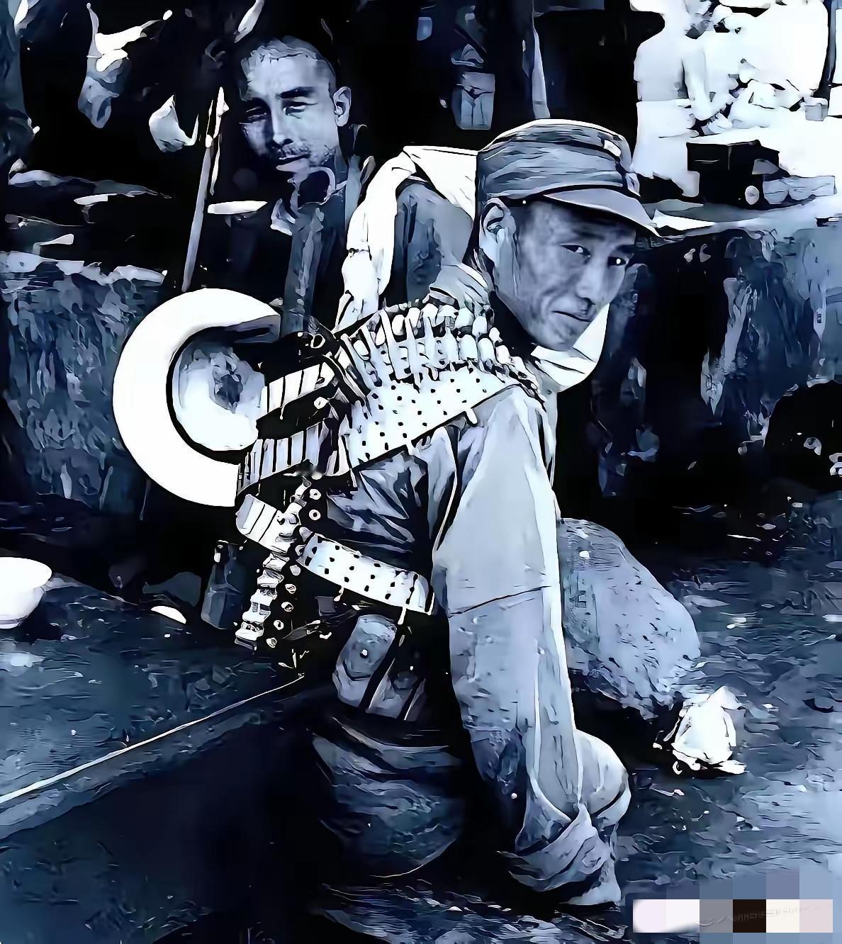 赴死之前，他回头望了望家乡请大家记住照片中的人，他叫——陈阿生。当兵之前是