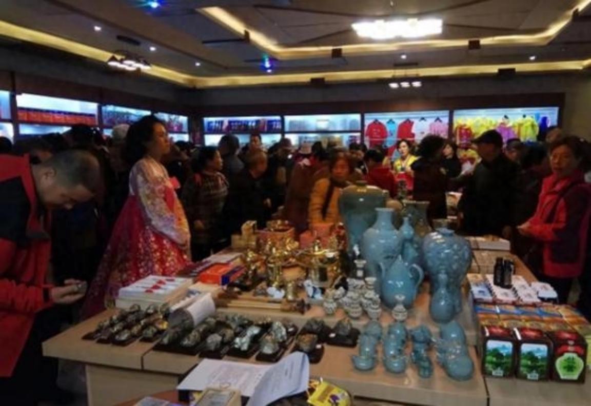 朝鲜98%出口商品卖给中国，可为什么市场上很难见到？原因其实很简单，他们出口的很