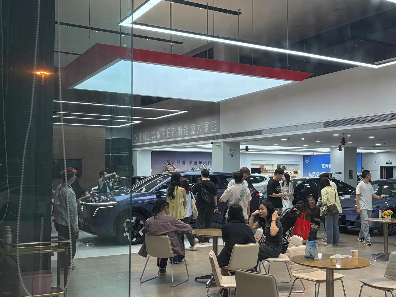 退订理想i6转投东风日产NX8，这些消费者到底在想什么？最近听到一个有意思的现