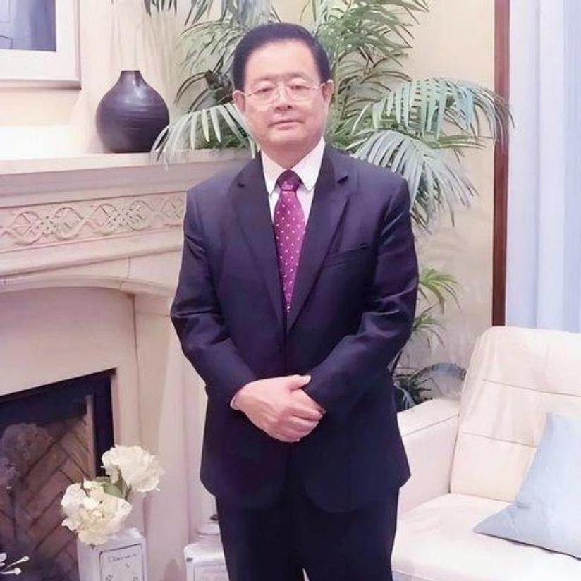 刘晓庆王晓玉至今未离婚，背后真相太现实84岁王晓玉痴情一辈子，认准刘晓庆就