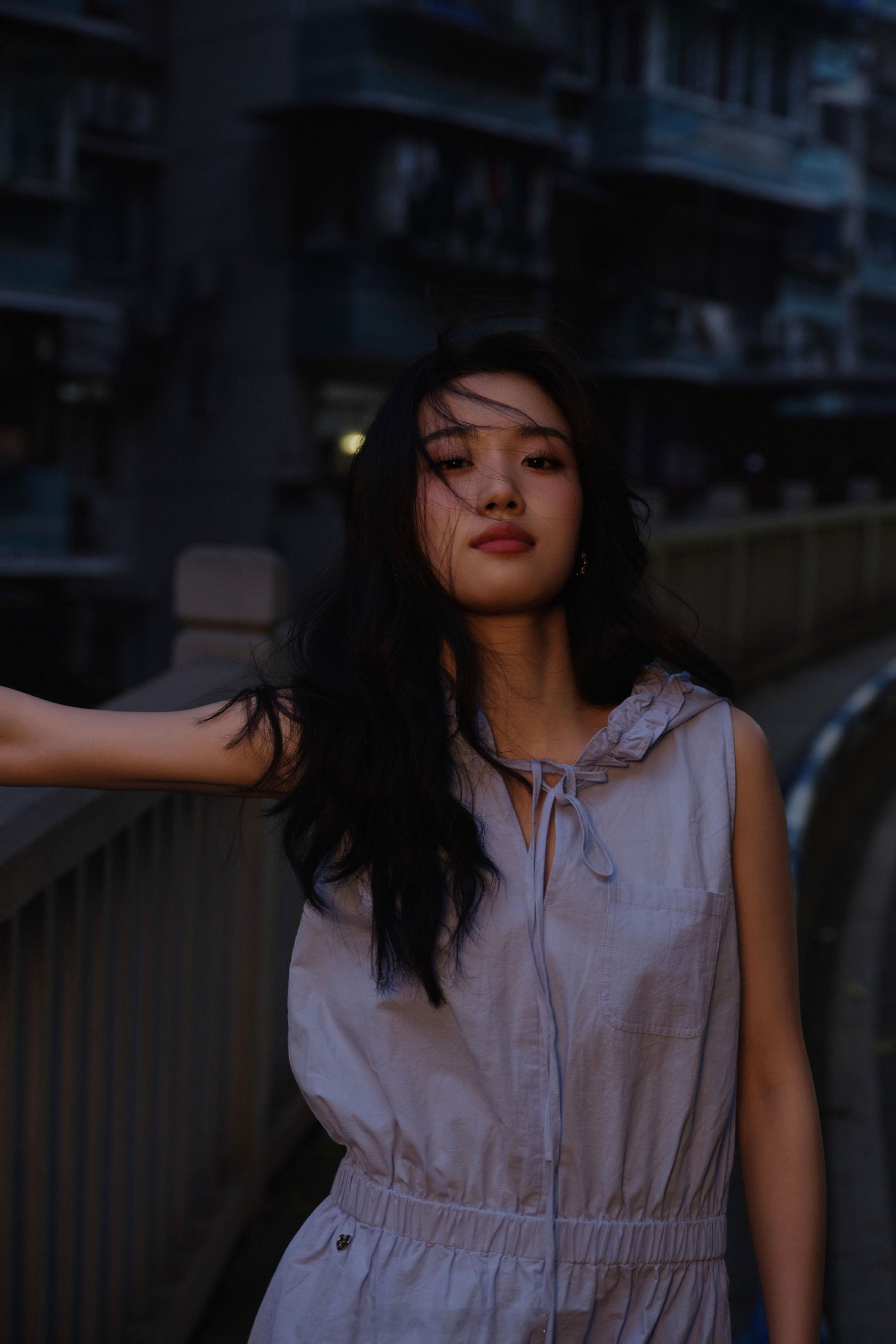 卢昱晓朦胧夜美人​​​