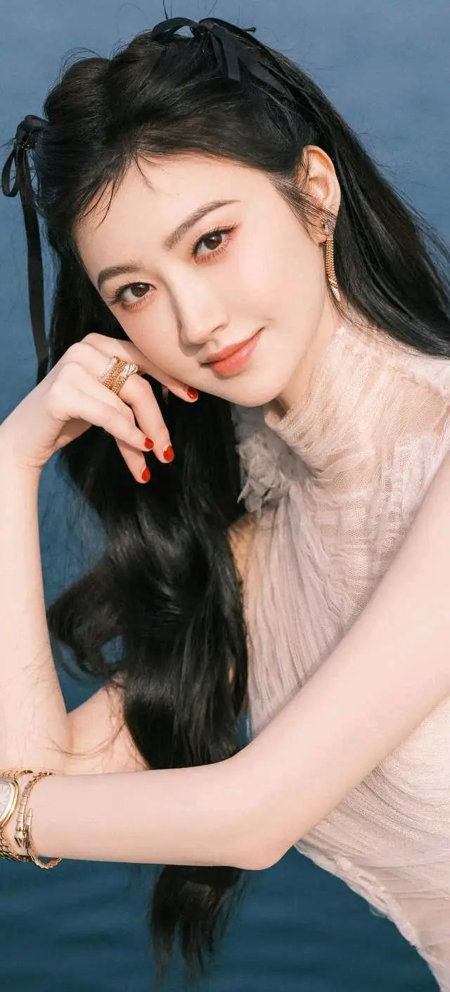 时光不败美人！36岁景甜甜美依旧，可爱如初