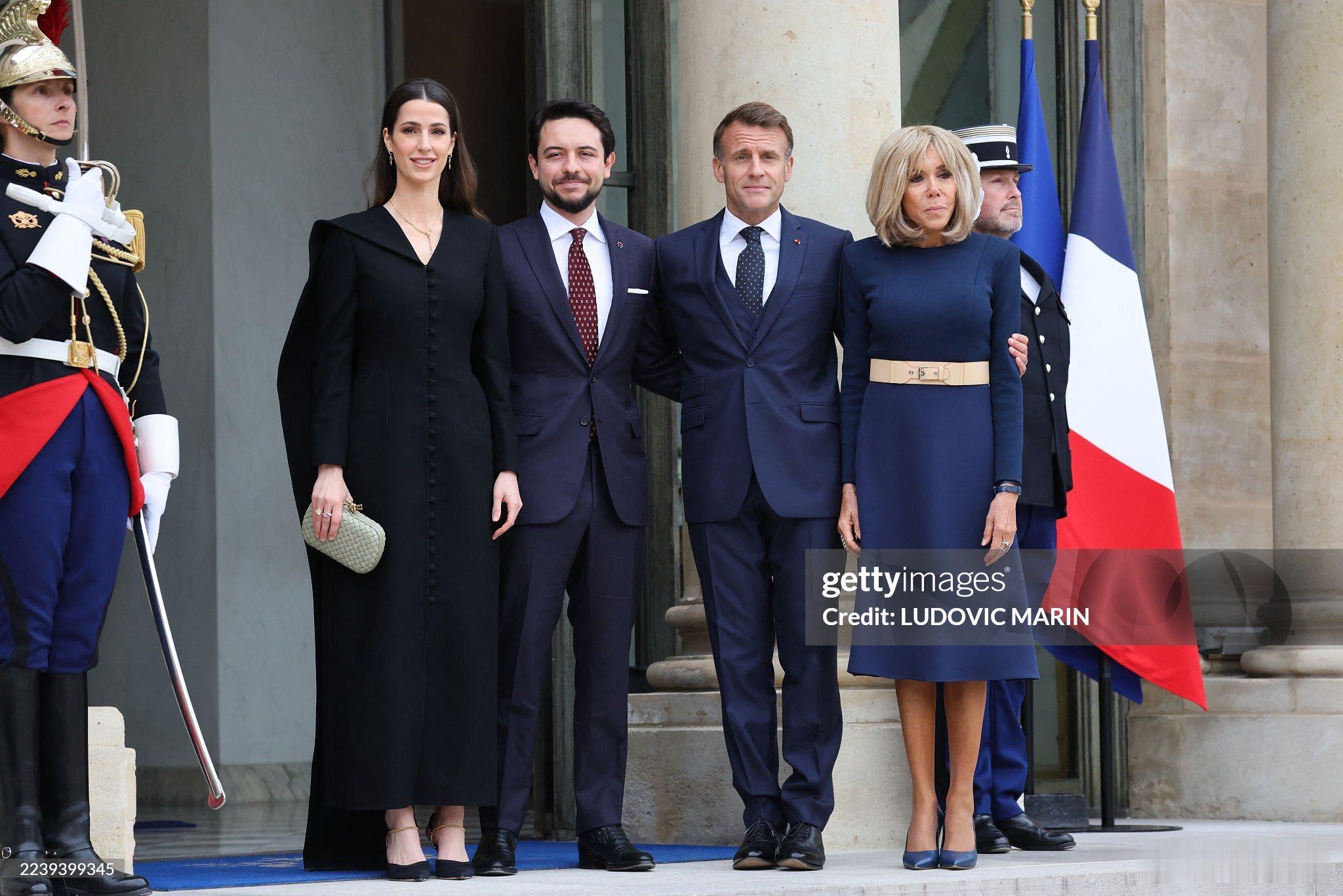 约旦王室🇯🇴🇫🇷10月8日，侯赛因王储和拉杰瓦王储妃官方访问法国，法国
