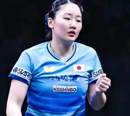 张本美和说出大实话1.跟孙颖莎打比赛就像观众只能欣赏她的表演2.跟王曼昱打