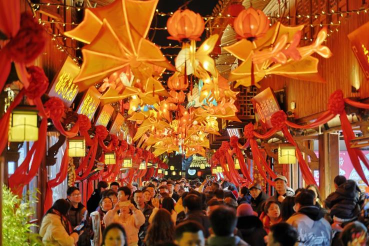 乱了，彻底乱了，今年的春节有好戏看了！阿里千问30亿、腾讯元宝10亿、百度5