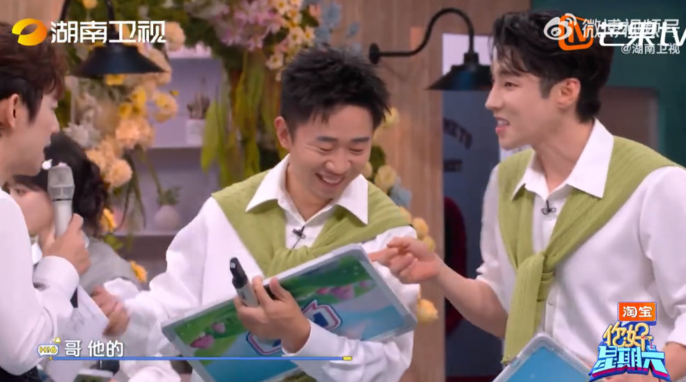 高瀚宇画画是有些天赋的你好星期六高瀚宇画画天赋尽显！和杨迪互画时，轻松抓住迪哥