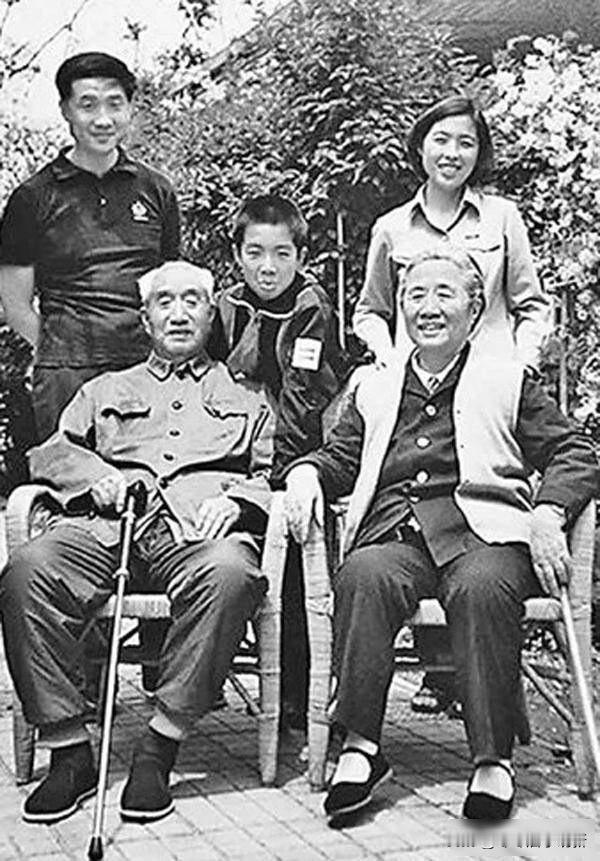他走时不要告别，不办追悼会，骨灰撒战场——八宝山沉默了1990年9月21日，