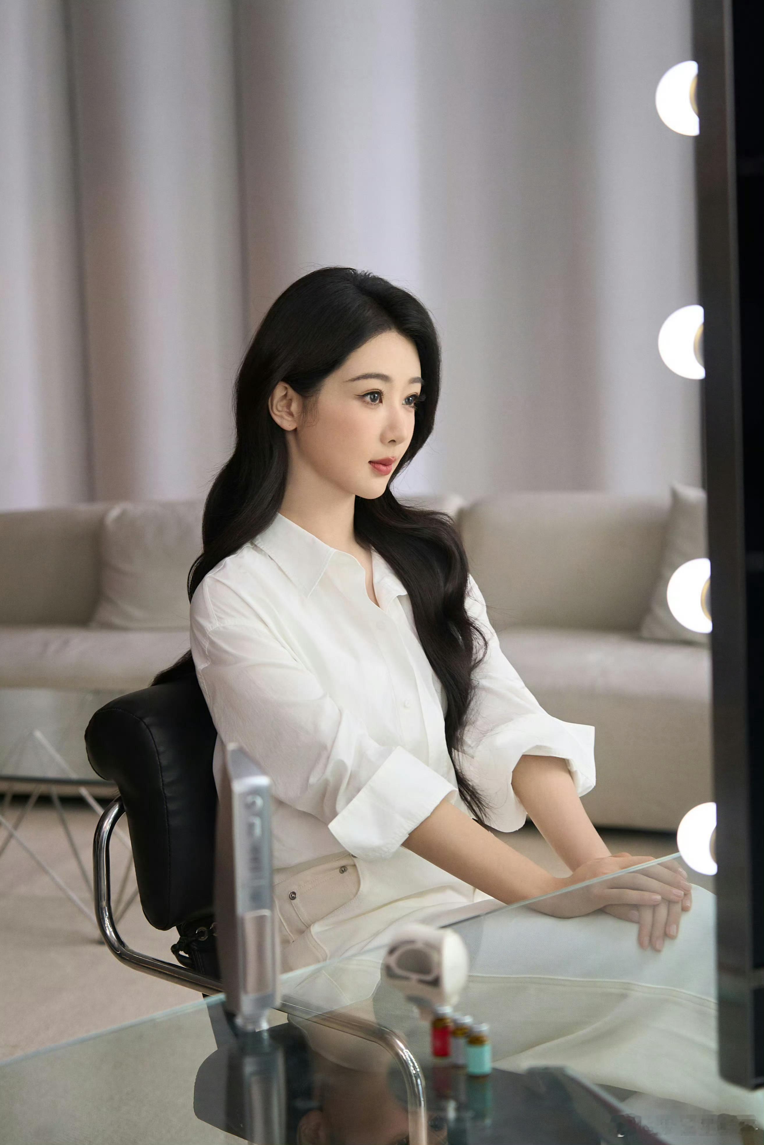 杨紫上镜脸小紫上镜状态一直在线！自信美丽，每一帧都好看🤩果匠新鲜事​​