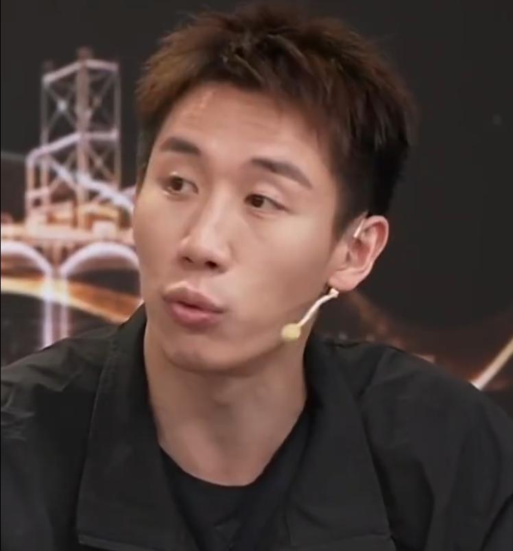 王楚钦退赛后，同样有伤的莎莎和鳗鱼为何参赛？程靖淇说了实话！他说：中国大满