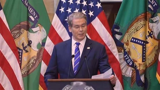 美国财长贝森特公开声称：世界没法承受，一个贸易顺差达到，一万亿美元的中国！中国想