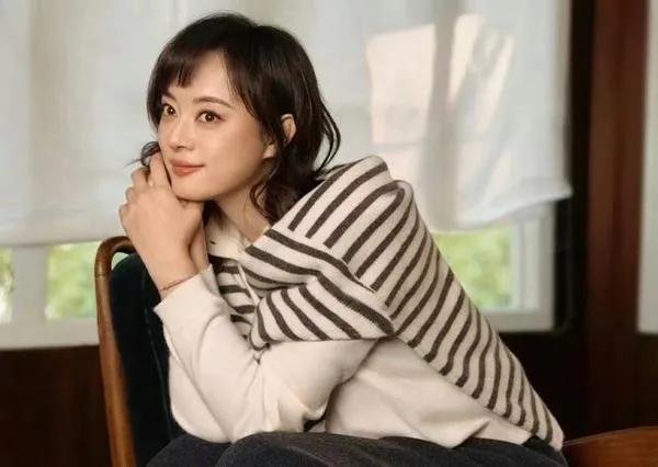 出生于上海这些地方的，十位顶流明星，你喜欢哪一位？第一位:胡歌出生于徐汇区第