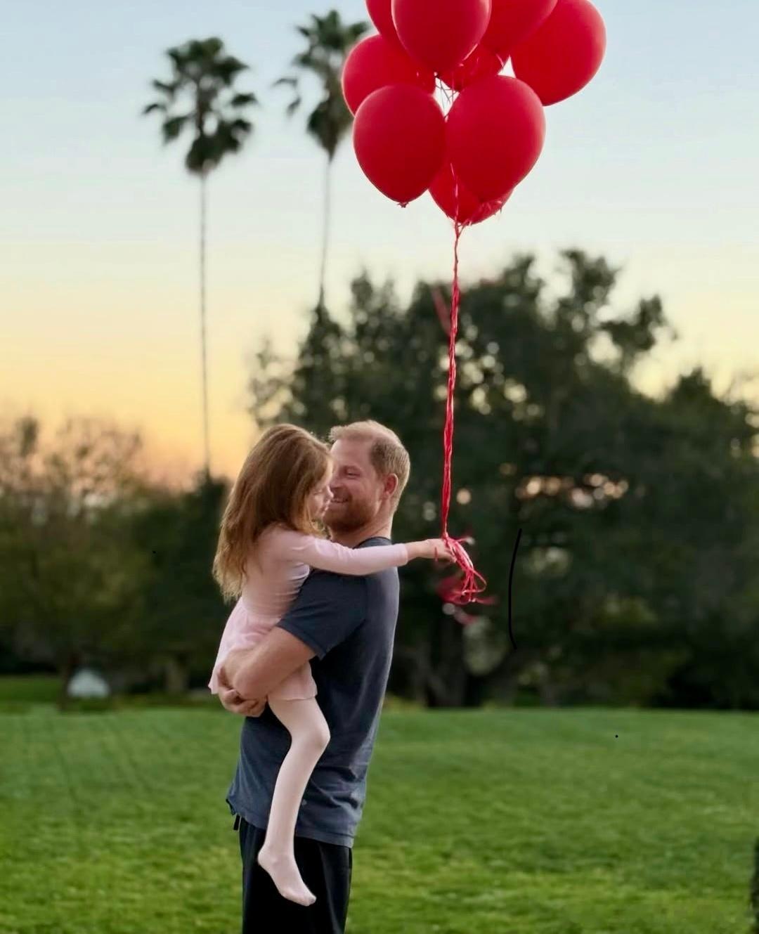 新闻2026.2.14英国苏塞克斯公爵夫人梅根借情人节在ins上分享丈夫哈里