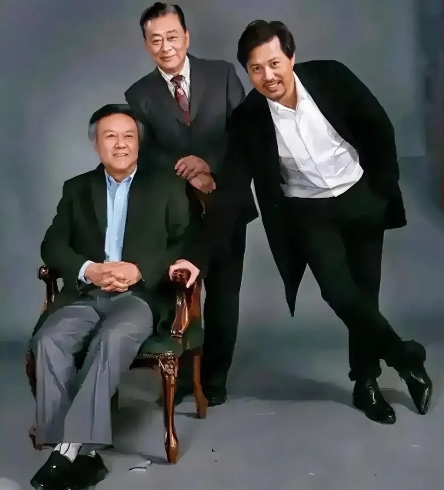 如果你能认出这三名演员，我会对你佩服的五体投地。其实，能认出其中的一个，也就相当