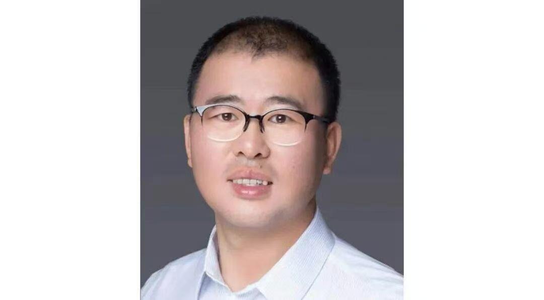 重庆通报！王飞，私自阅看有严重政治问题的电子读物，与不法商人深度勾连网友评论