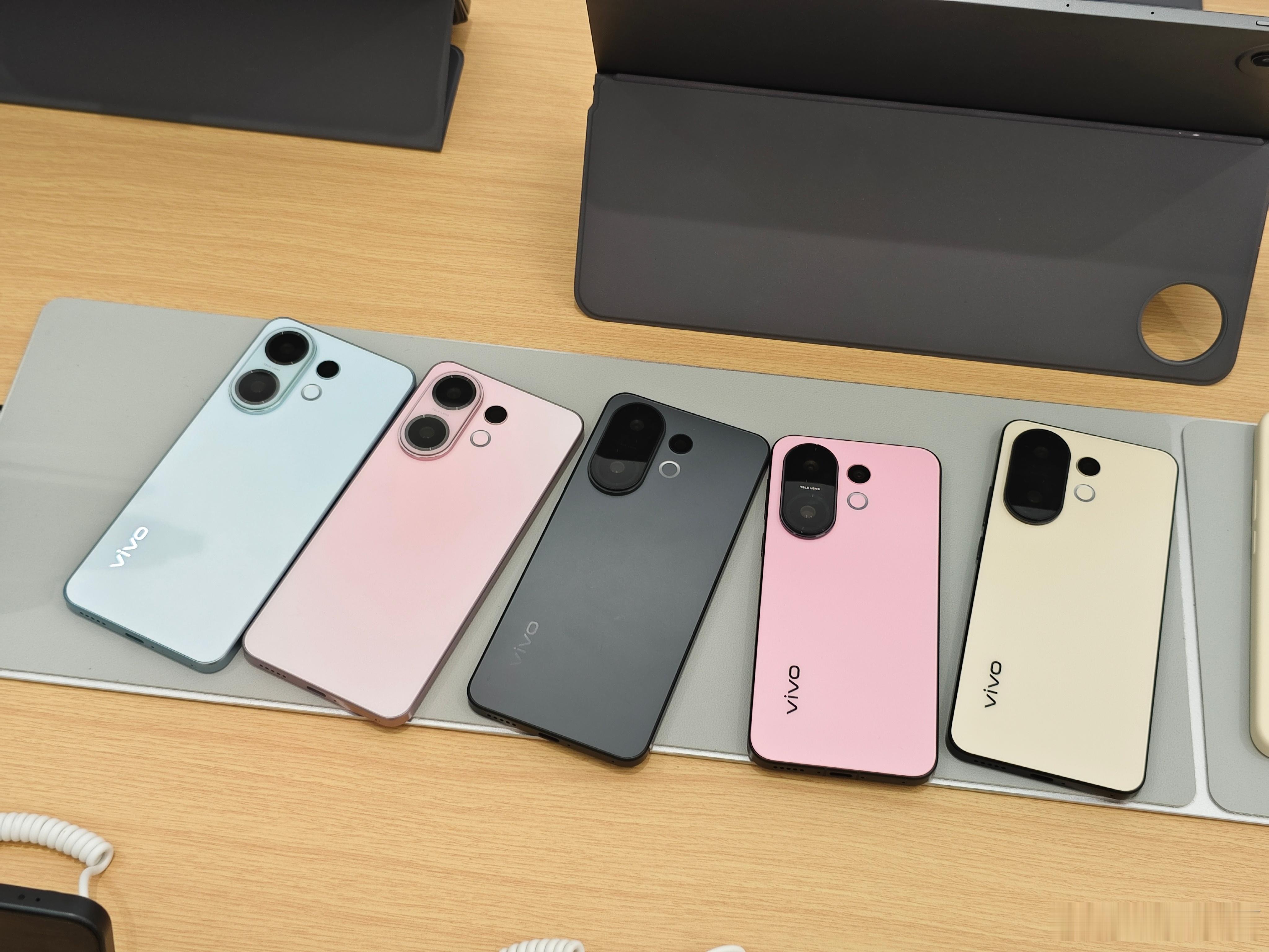 vivoS30promini5000万索尼超级潜望长焦，旗舰同款索尼IMX