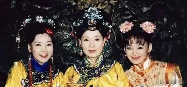 其实男人嘛，有了一就想二，有了二就望三，就像皇太极自己说的，哲哲是贤妻，后宫交给